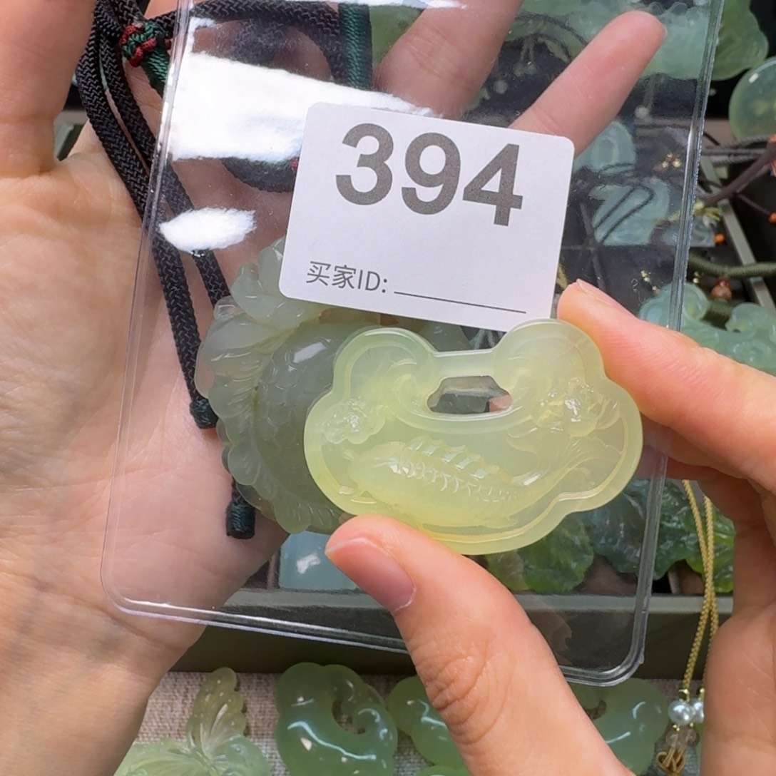 蛇纹石玉颈饰未镶嵌手工绳子