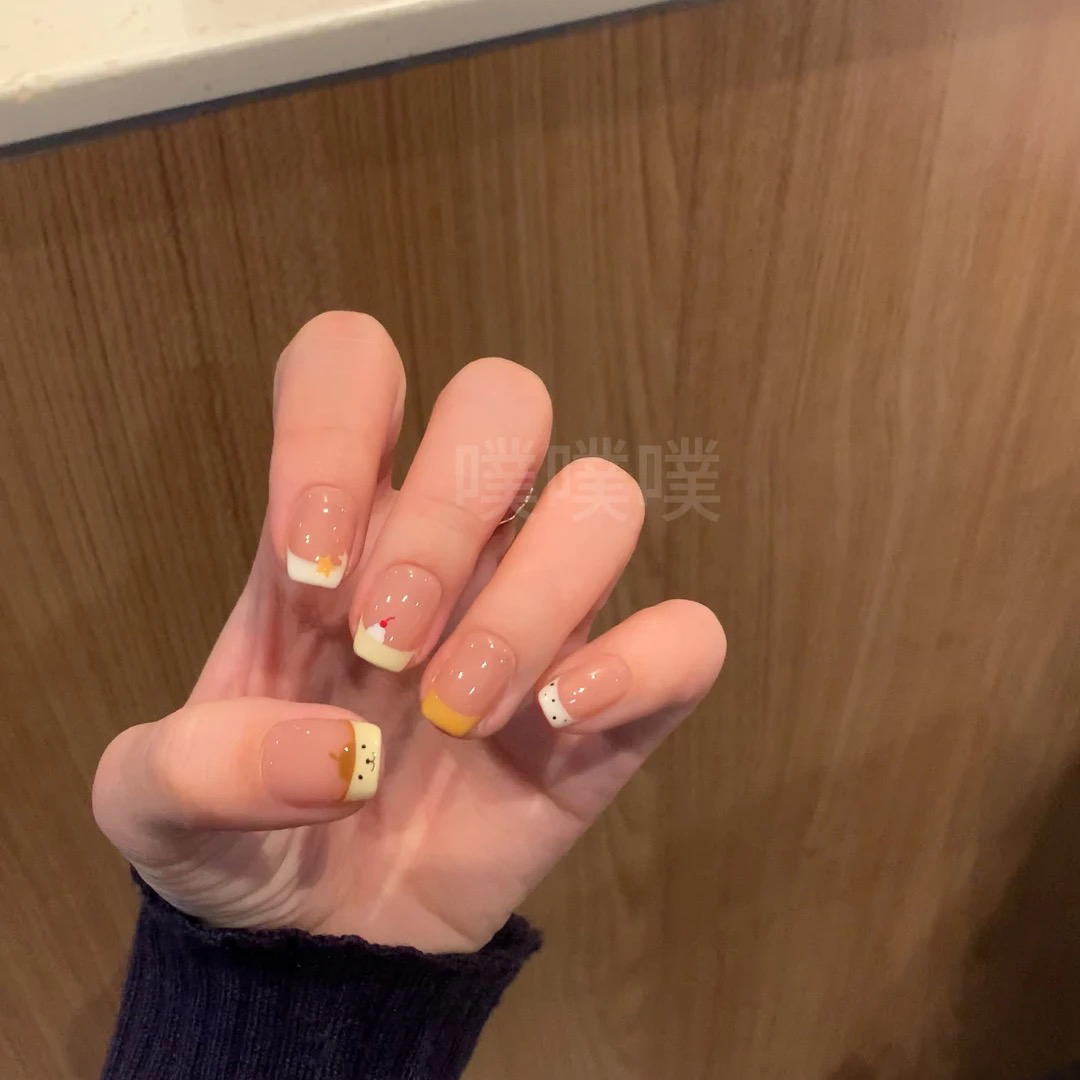 【小小布丁】纯手工制作穿戴甲 可拆卸手工美甲 手绘法式狗狗美甲