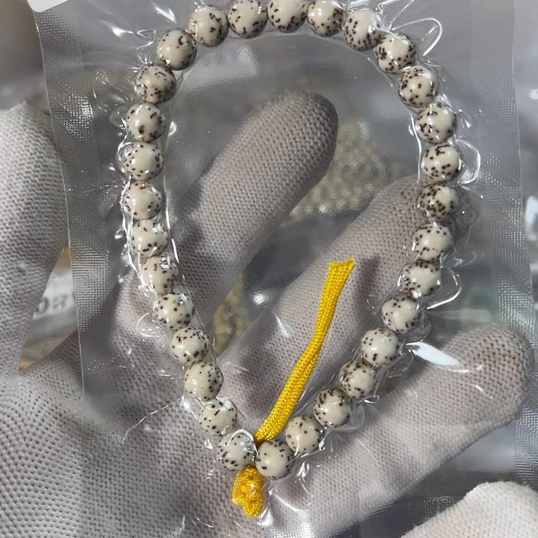 星月菩提吊坠8的手持，4