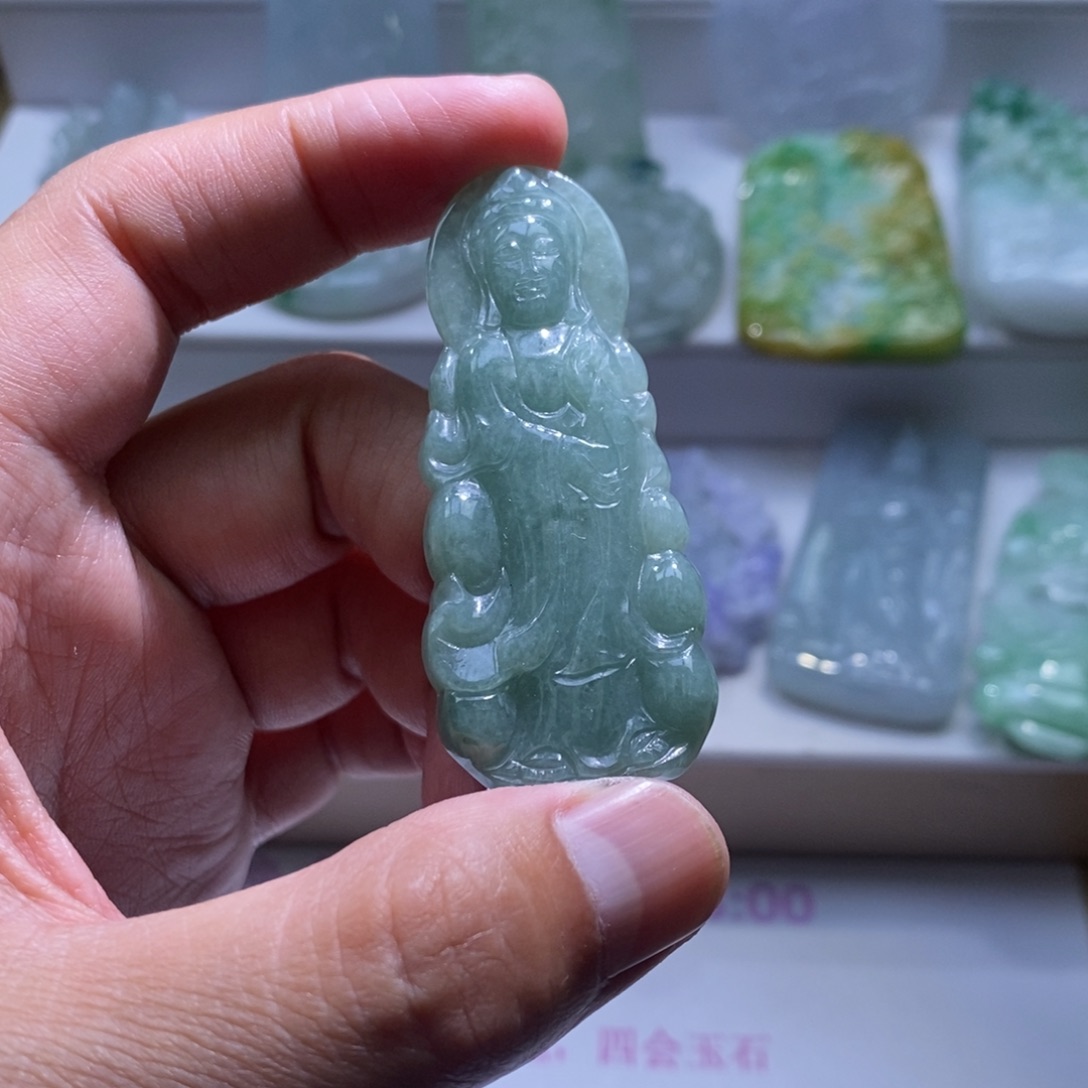 【闪购商品】翡翠颈饰未镶嵌观音