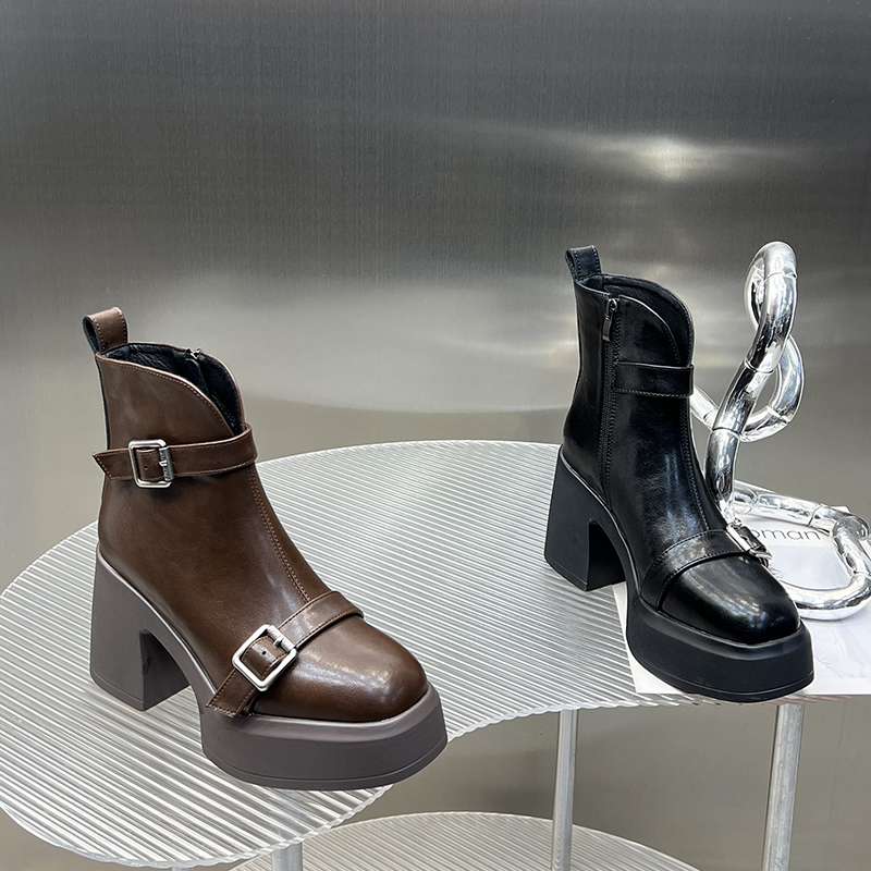 V口粗跟短筒骑士靴女2025年秋冬新款方头显瘦时尚高跟短靴G9633-2