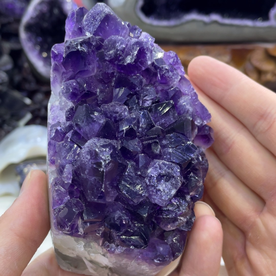 水晶未镶嵌珠宝半成品