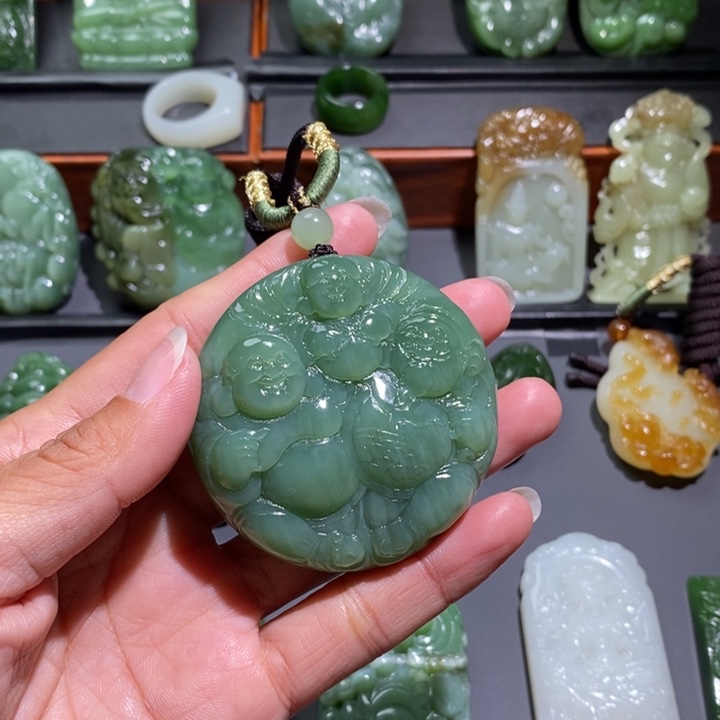 和田玉挂件未镶嵌