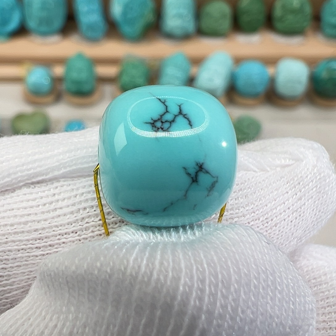 绿松石配饰未镶嵌