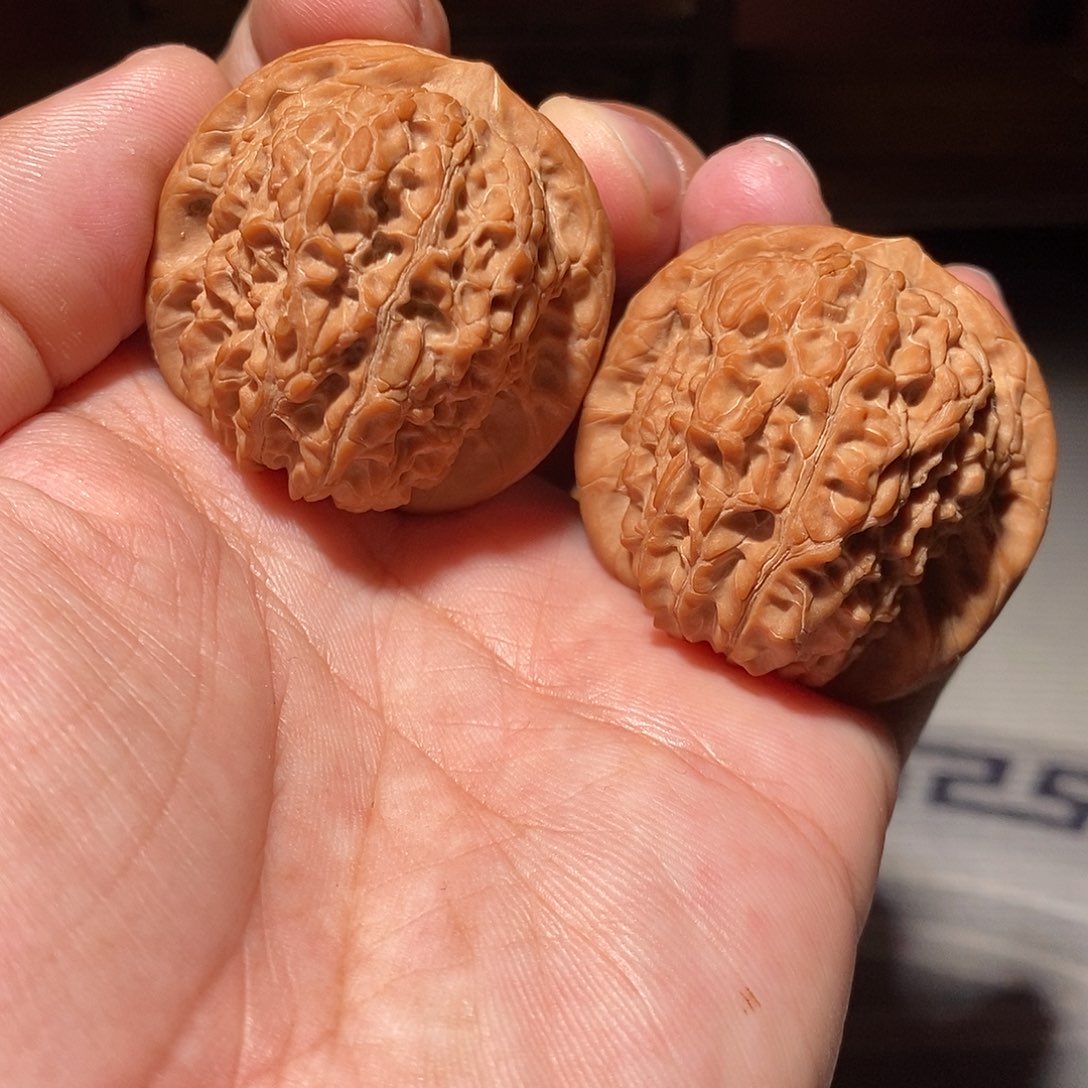 文玩核桃把件003血麒麟40尺左右原桩无药全品头货