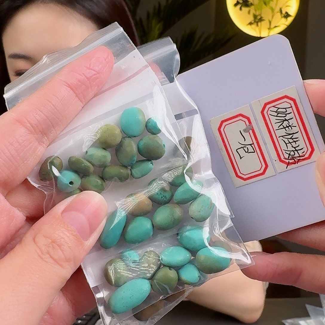 绿松石珠宝奇石未镶嵌