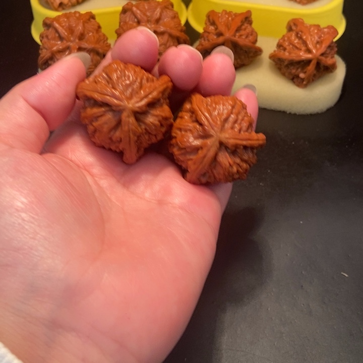 吊坠文玩核桃把****?工艺三棱