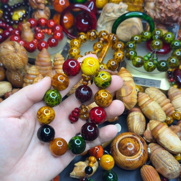 松木琥珀木文玩把件