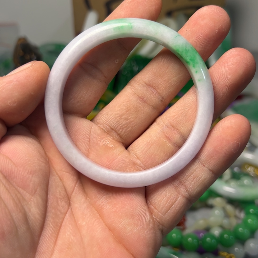 翡翠未镶嵌颈饰不退不换