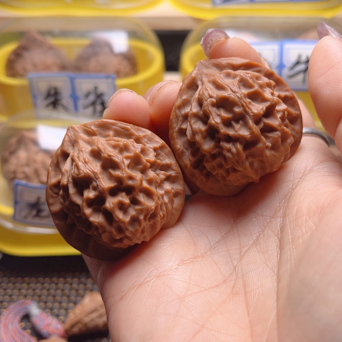 文玩核桃把件【****欣龙鳞