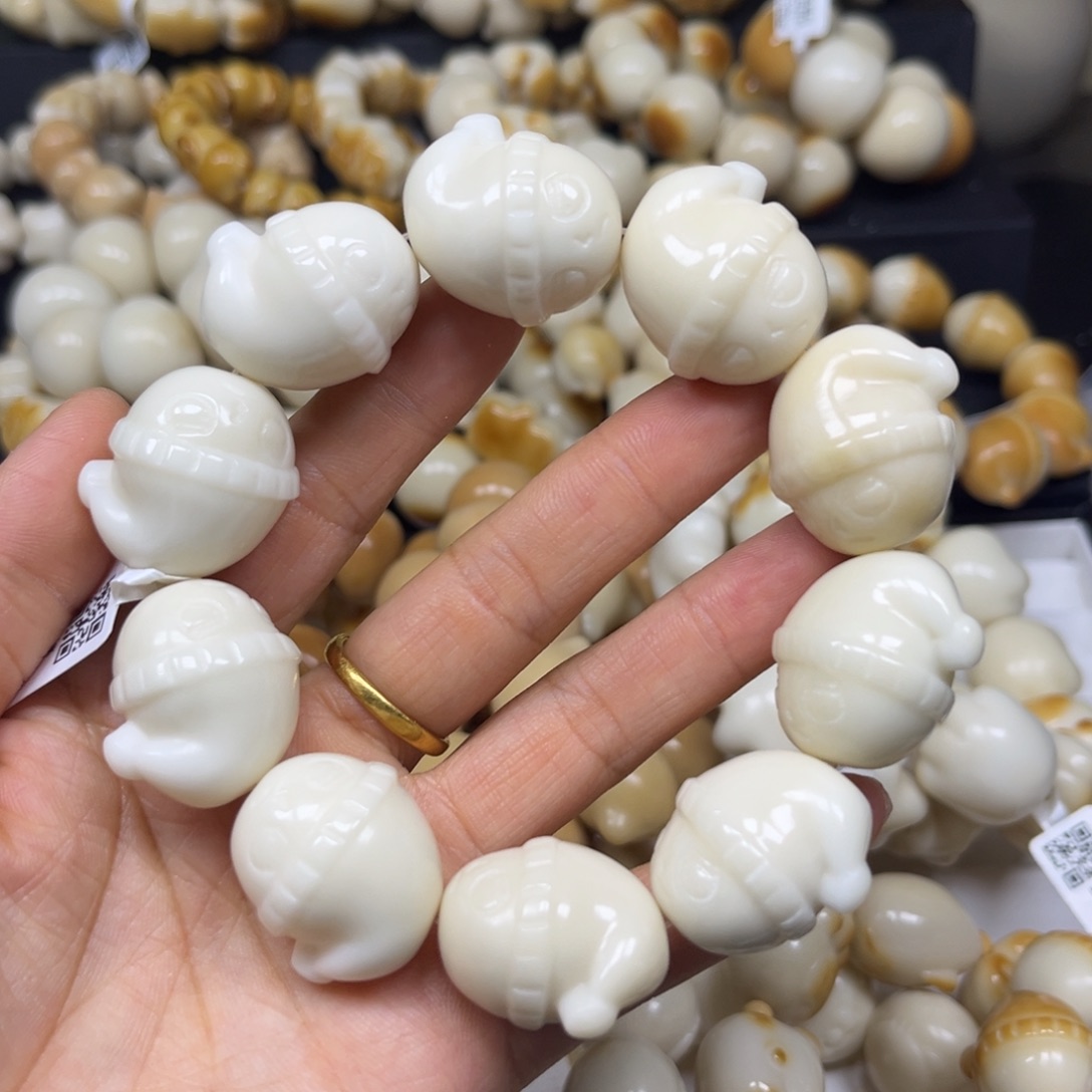 手串菩提根/象牙果9.7.40瑕疵饺子头