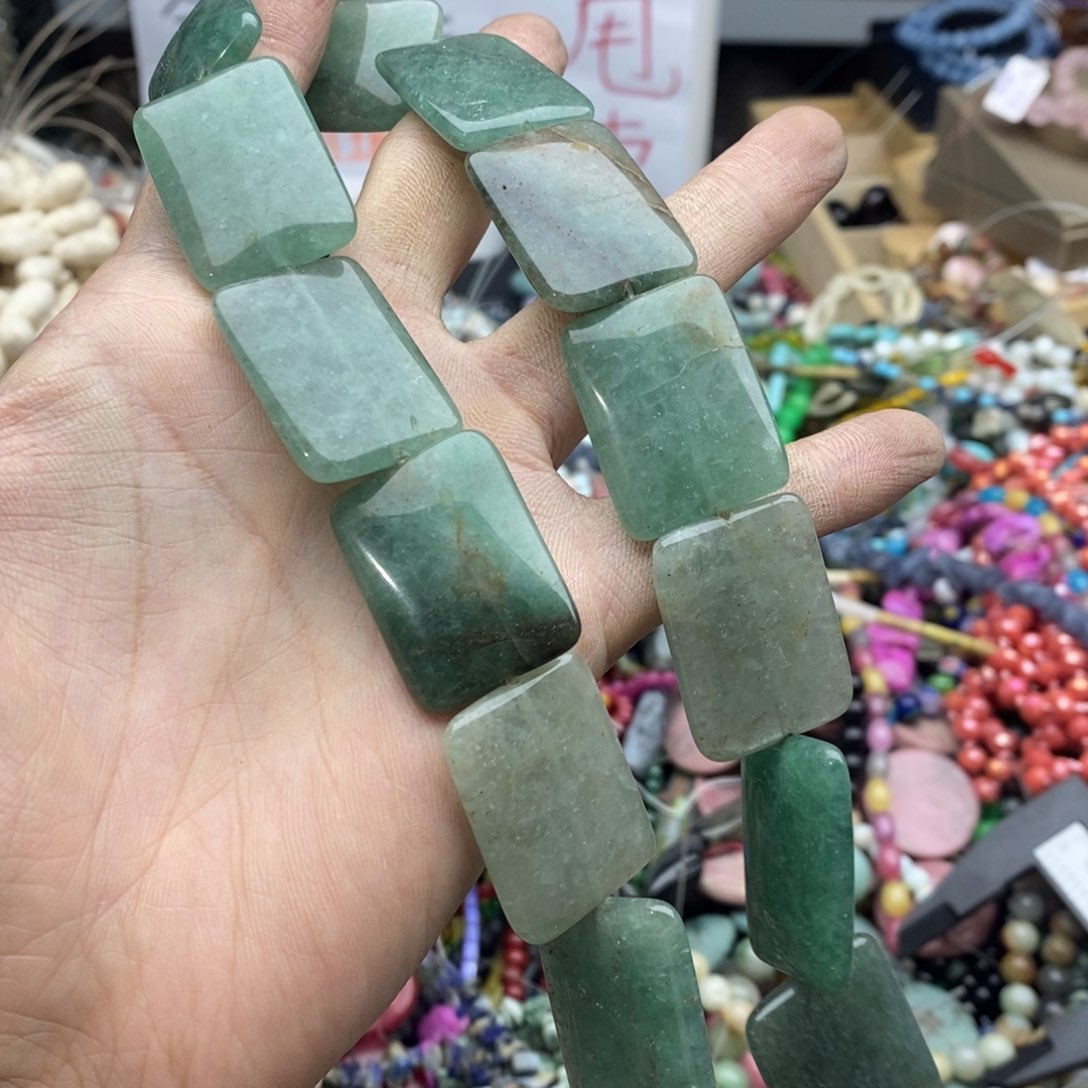 玛瑙/玉髓未镶嵌珠宝半成品一条L654