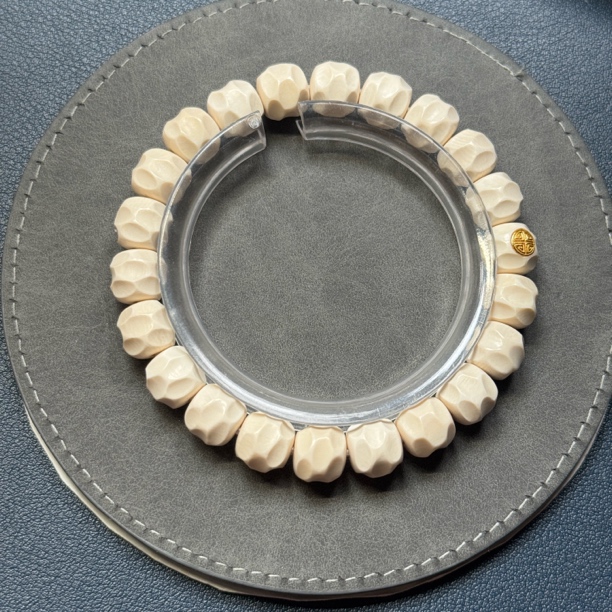 利友猛犸牙精品无相老型单圈手串尺寸9*10