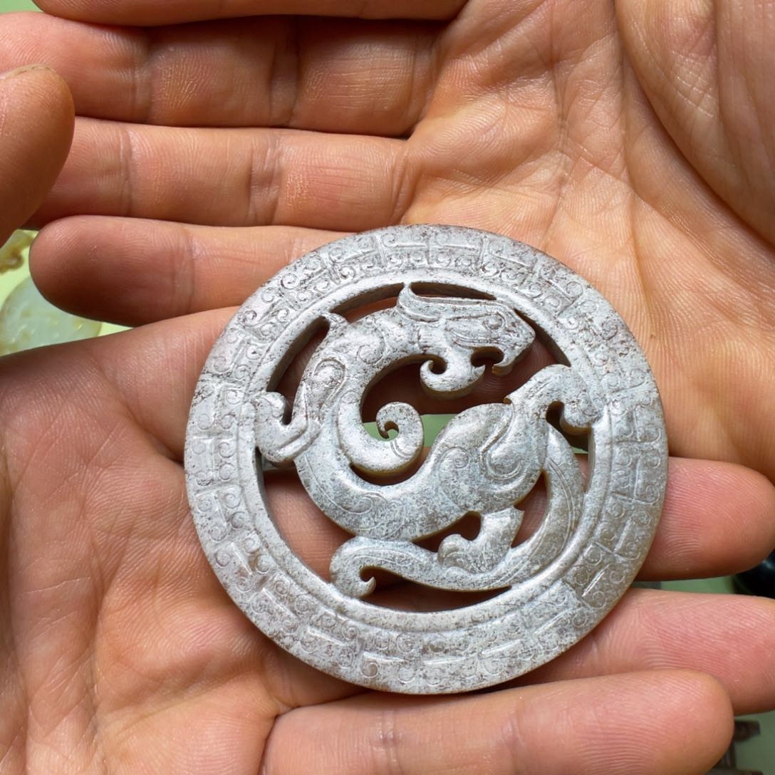 和田玉未镶嵌颈饰阿*