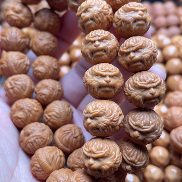 猴头核桃吊坠李*霸斗战胜佛