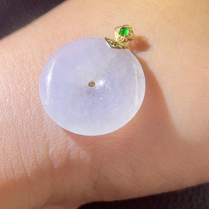 翡翠18K金镶嵌颈饰翡翠