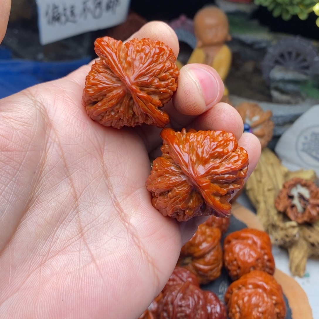 文玩核桃把件四座楼边39肚37全品