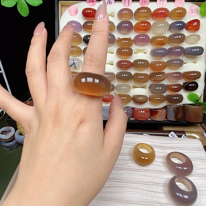 爱***子玛瑙/玉髓合金戒指