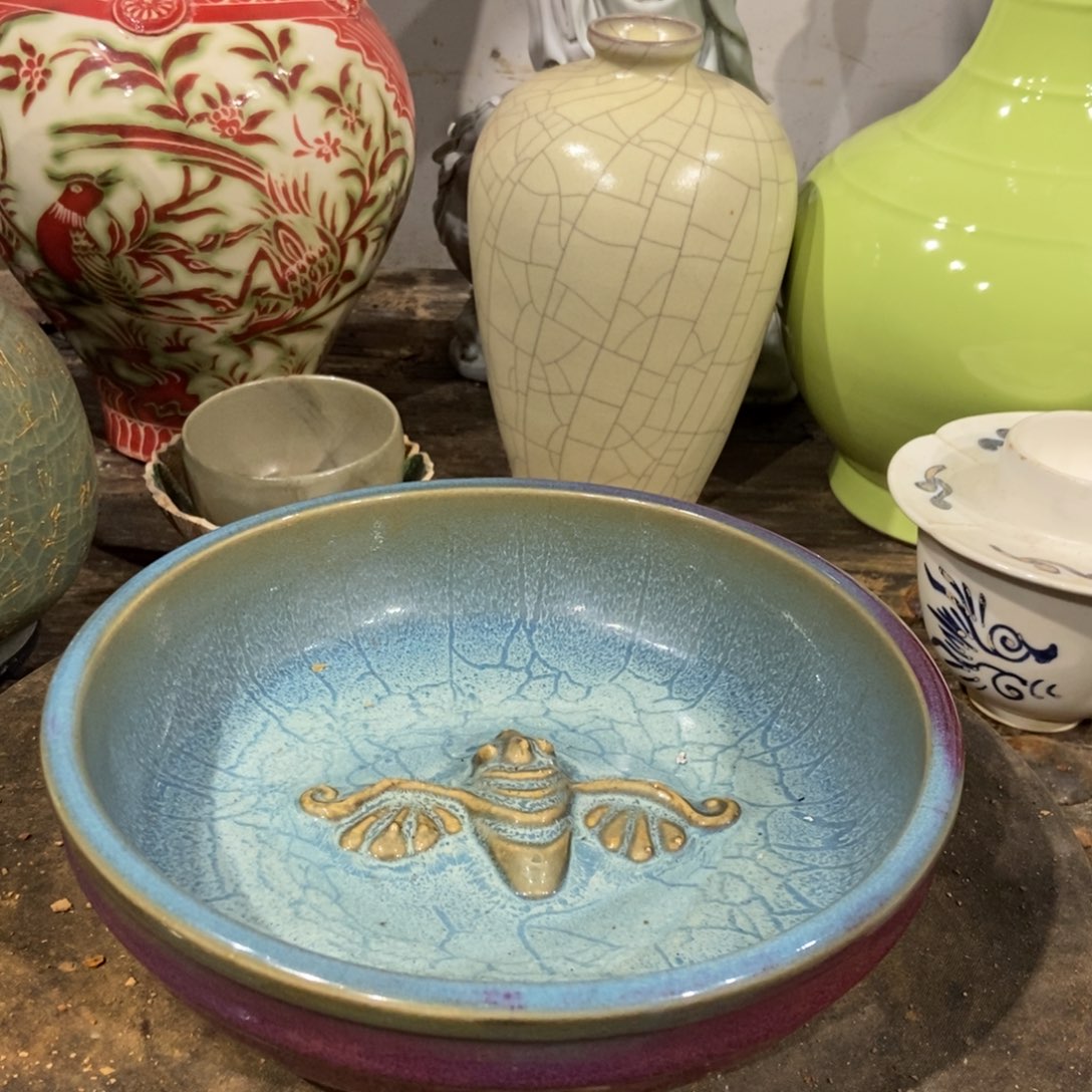 人***淡精品瓷器大放光彩