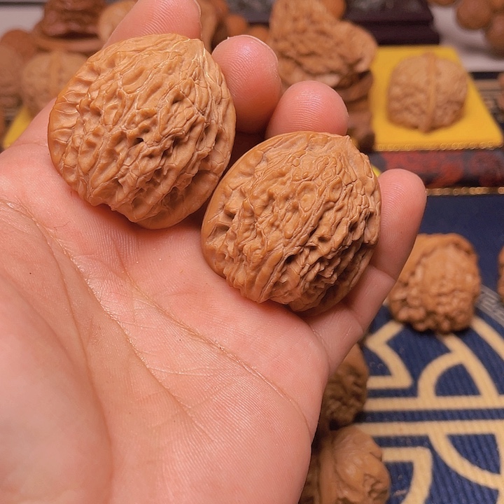 文玩核桃吊坠35兴隆野虎