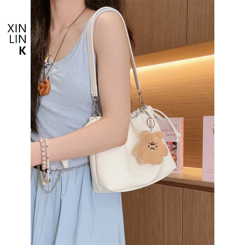 xinlink高级感简约单肩包女2025新款百搭斜挎包包小众褶皱水桶包