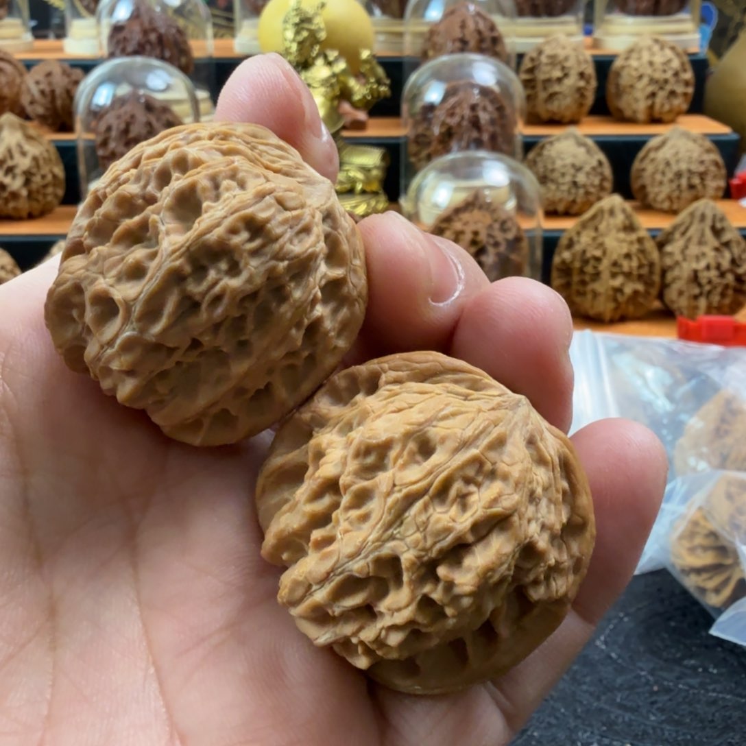 猴头核桃把件文玩核桃 原装磨盘