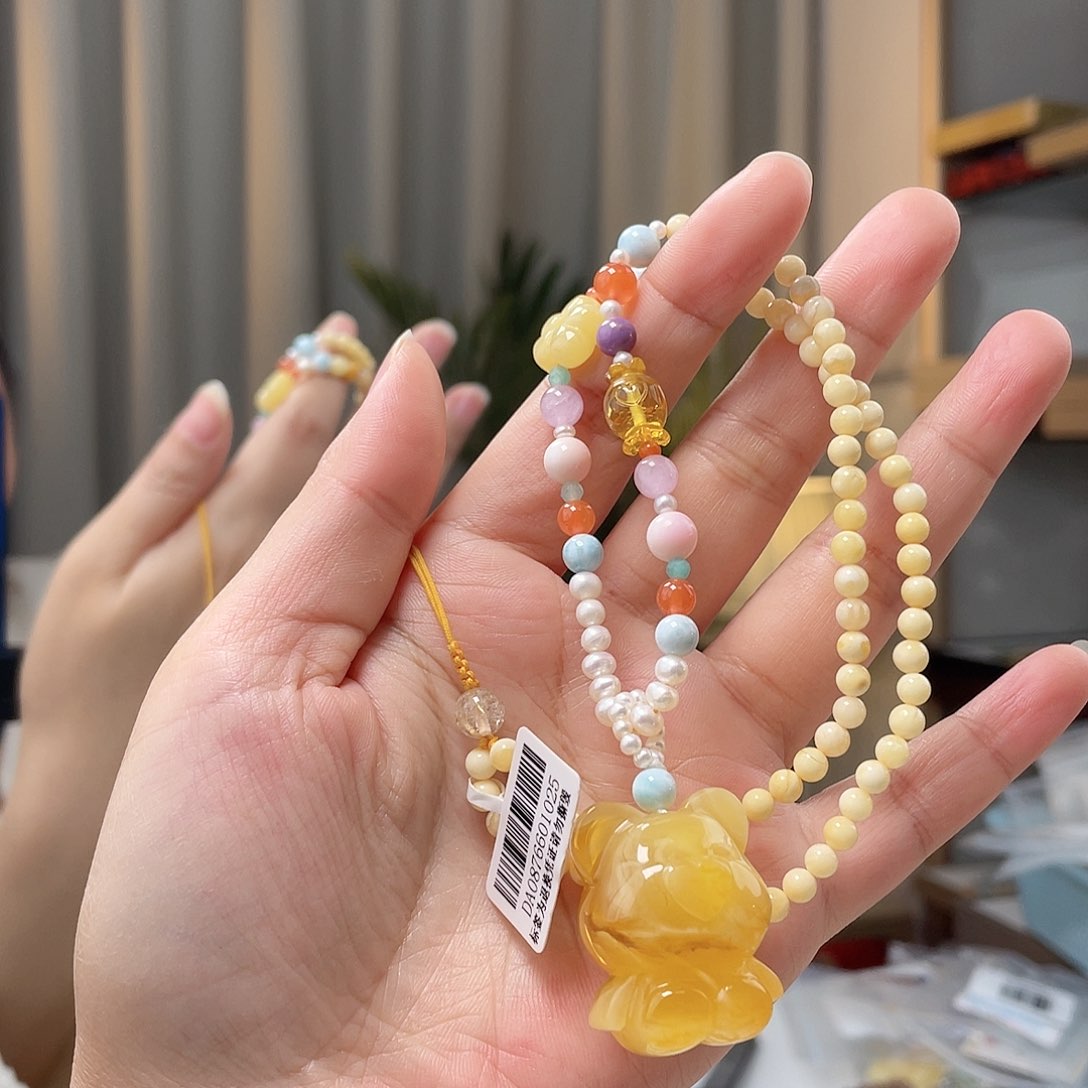 琥珀裸石未镶嵌蜜蜡吊坠
