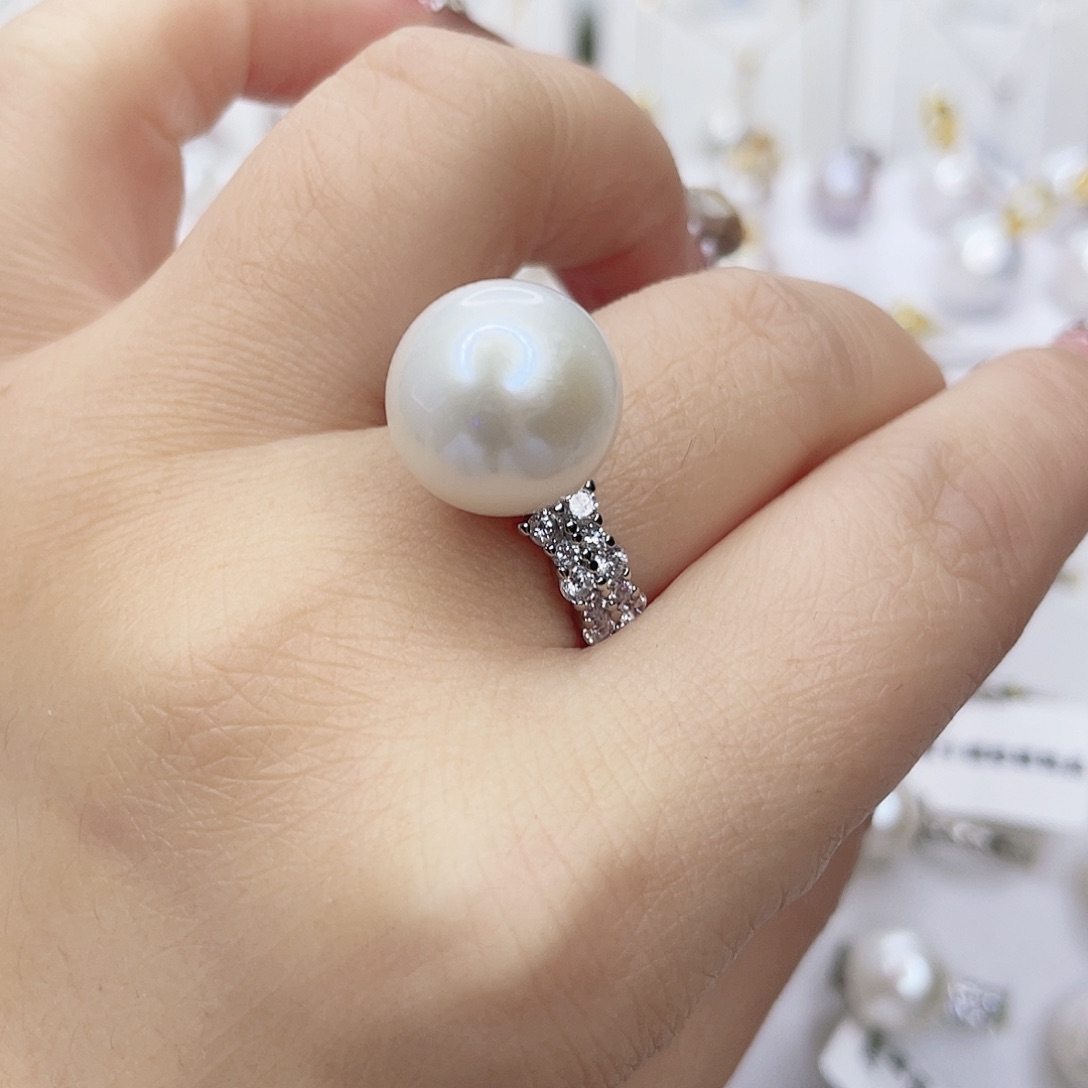 淡水珍珠吊坠(赠链)未镶嵌