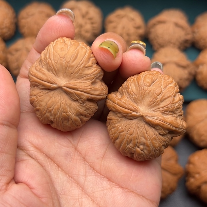 夜***歌吊坠桃核8888888888