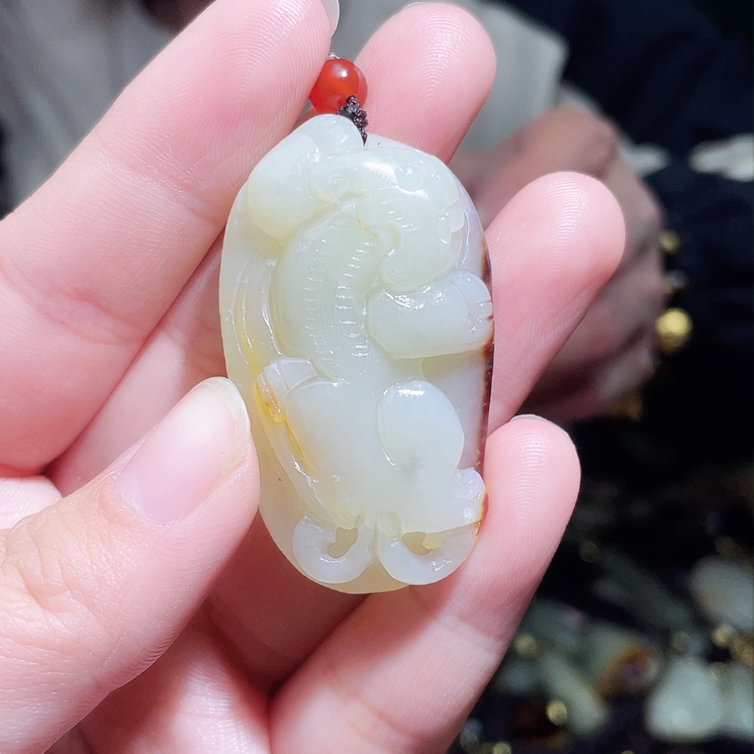 和田玉颈饰未镶嵌