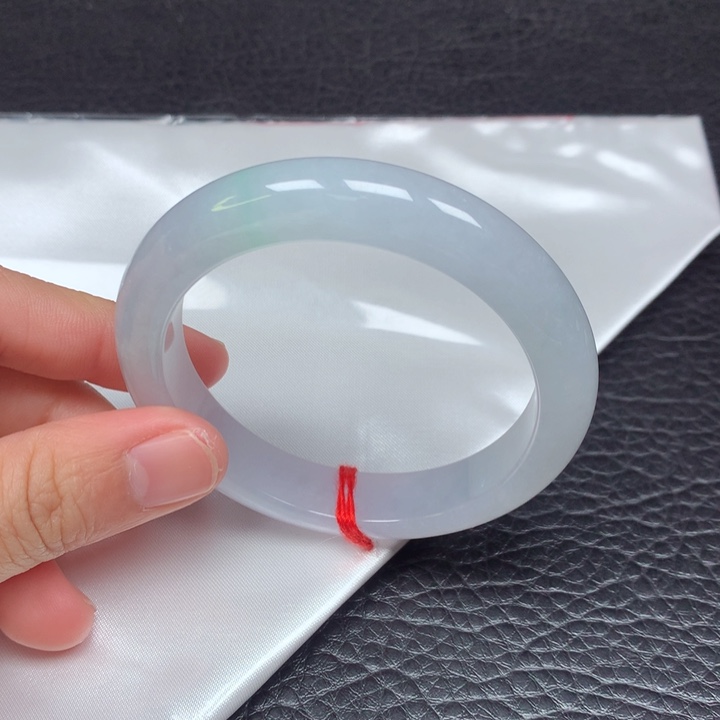 翡翠手镯未镶嵌16。