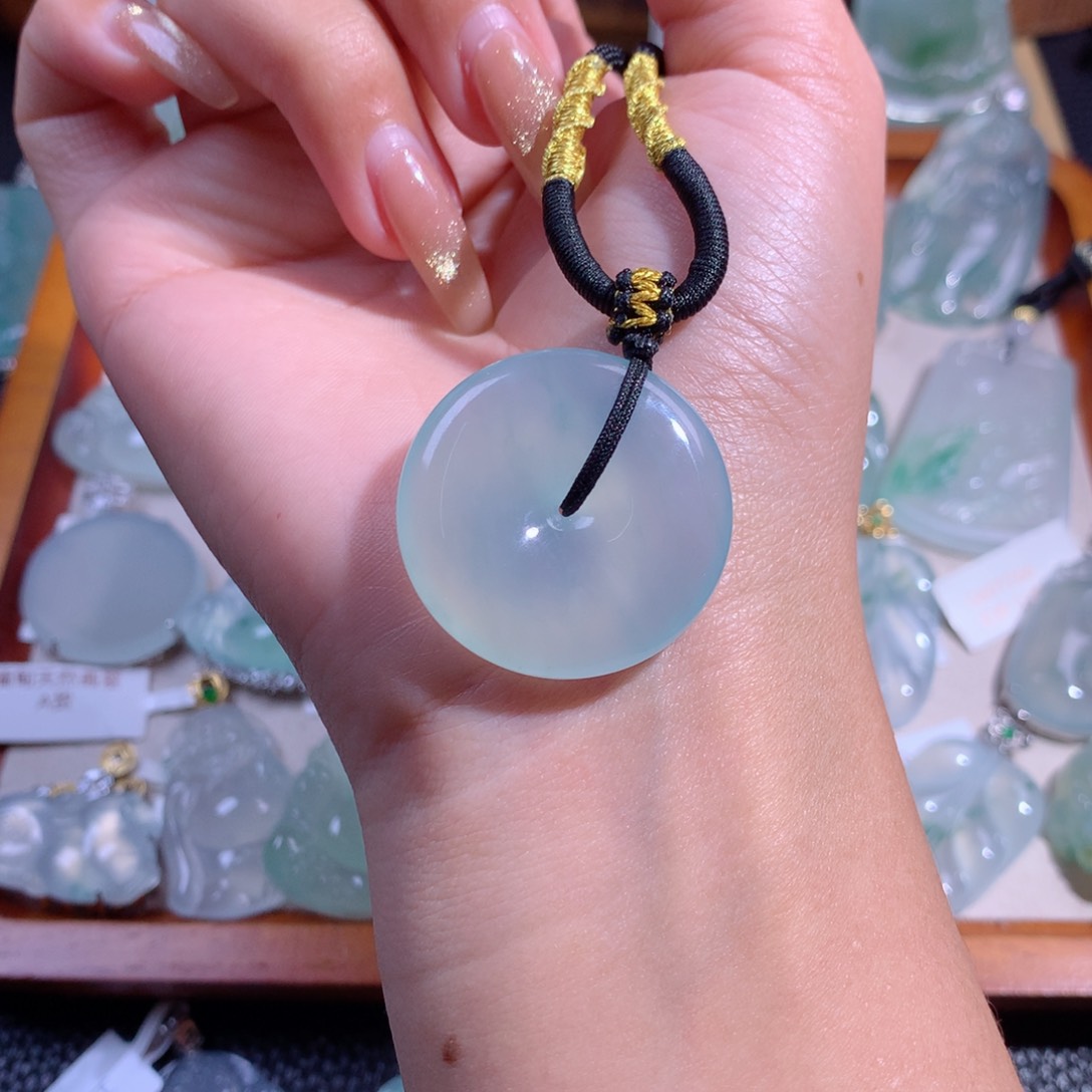 翡翠吊坠(不含链)未镶嵌29.3-6.1