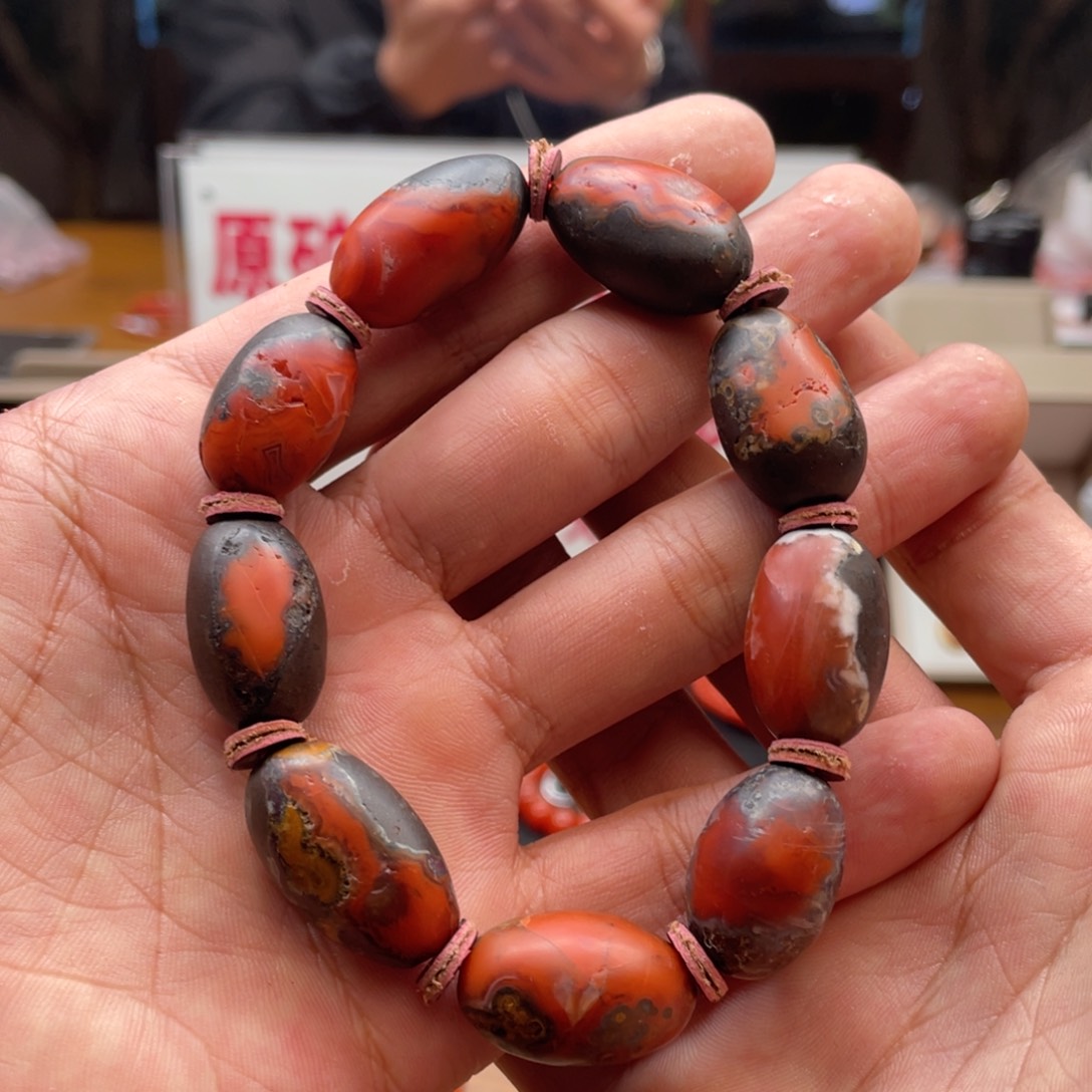 南红玛瑙单圈未镶嵌阿东寨老南红随行