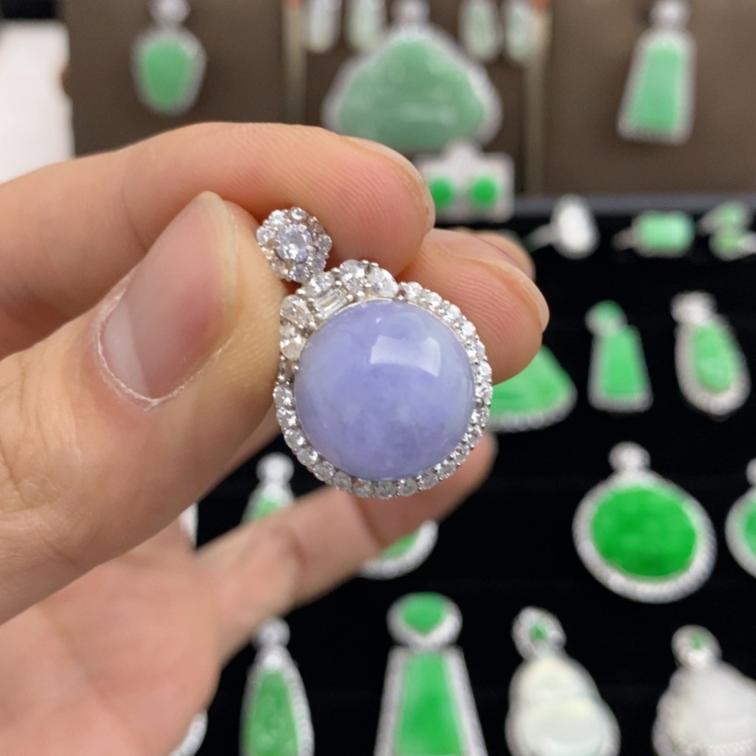 翡翠颈饰银S925镶嵌天然翡翠