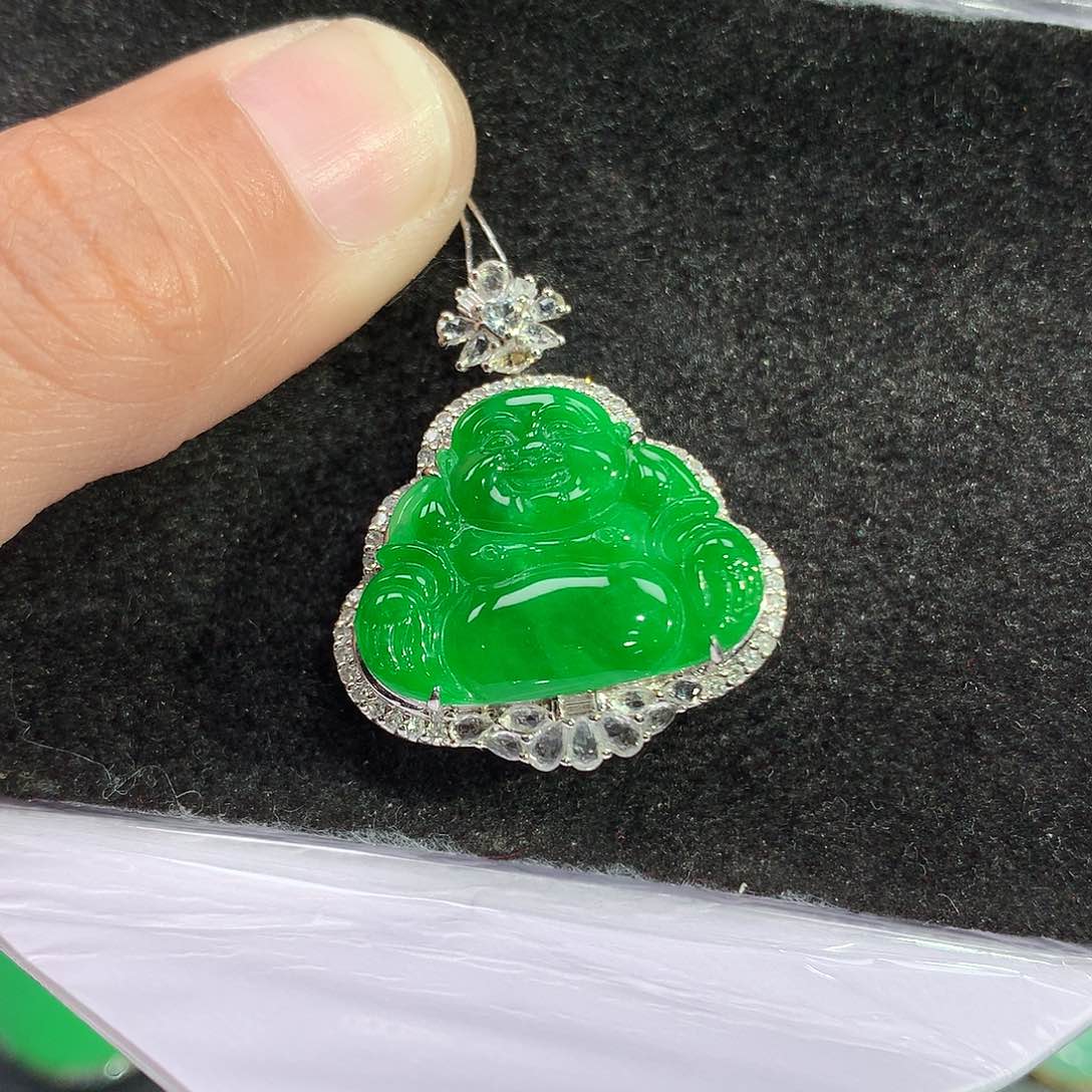 翡翠吊坠(赠链)18K金镶嵌