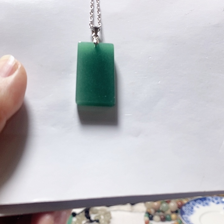 密玉（石英质玉）未镶嵌颈饰