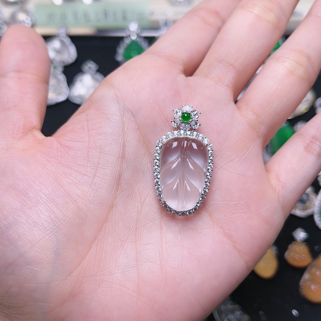 石英质玉颈饰银S925镶嵌柠**?