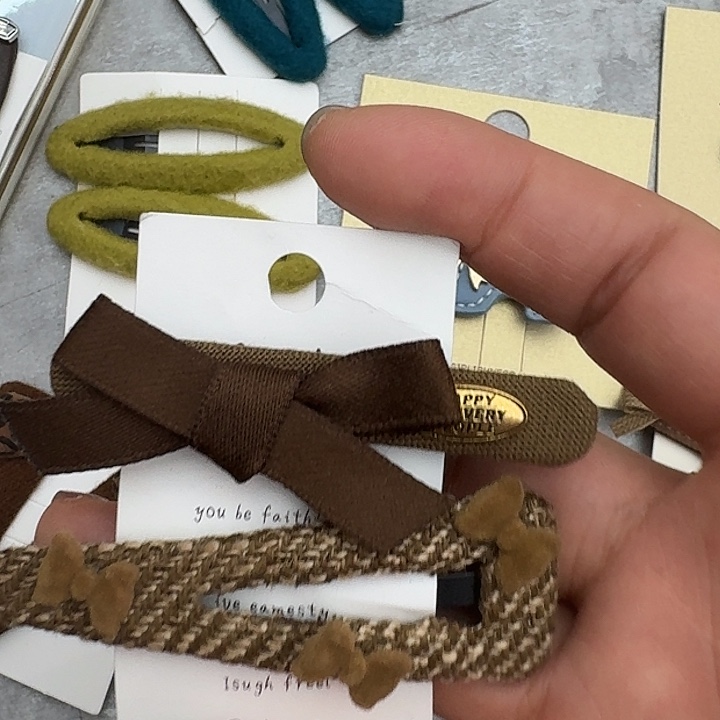 布艺铁合金泡菜蝴蝶结