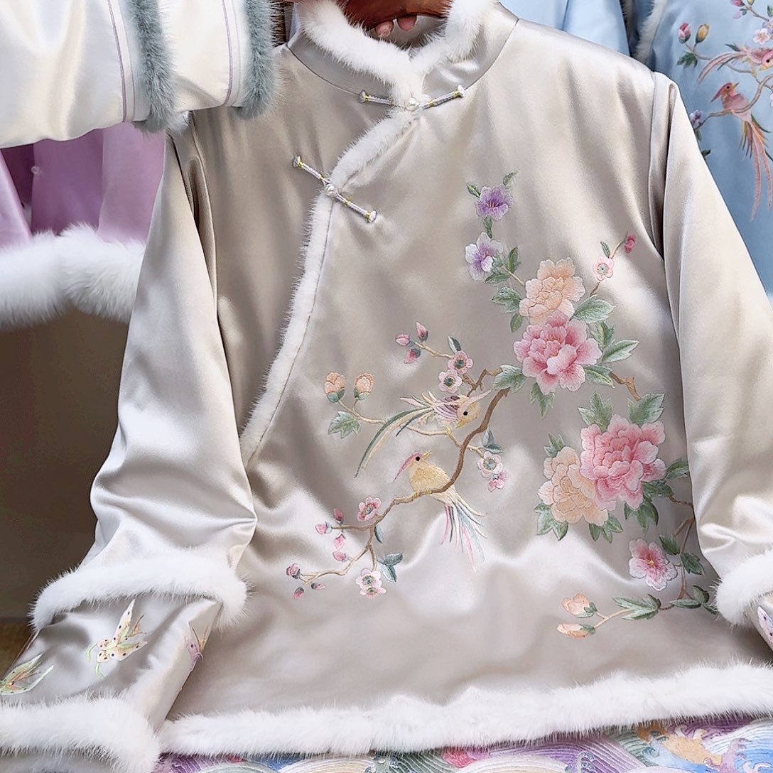 织绣真丝灰色喜上眉梢 棉服