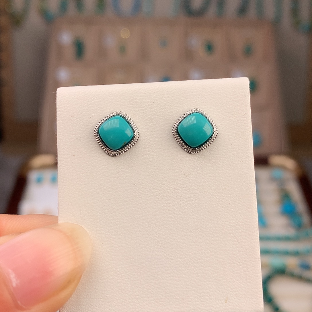 绿松石银S925镶嵌耳饰