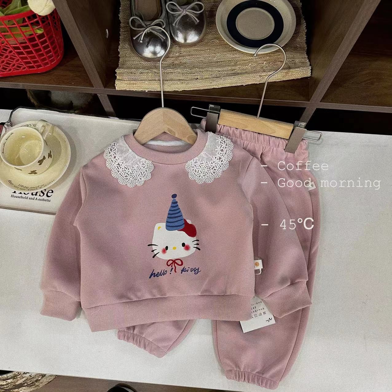 8825012春秋甜系女宝卡通套装（粉猫咪）