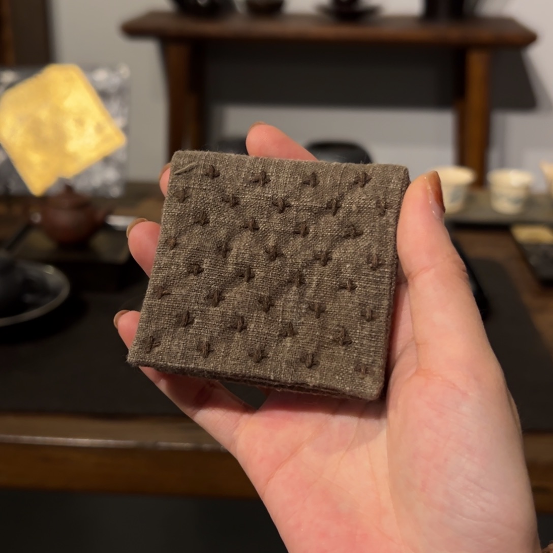 摆件陶瓷。     陶瓷。      