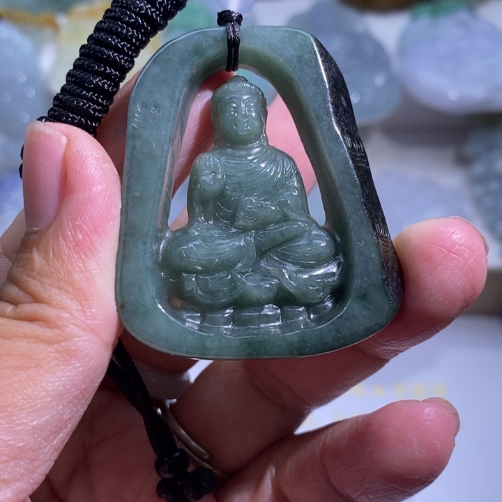 【闪购商品】颈饰未镶嵌翡翠阿咪