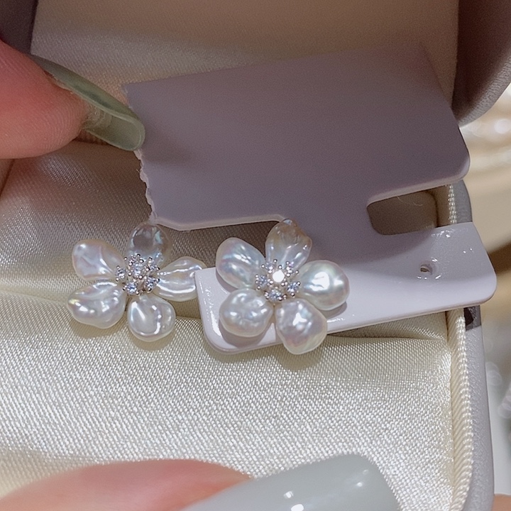 未镶嵌淡水珍珠耳饰