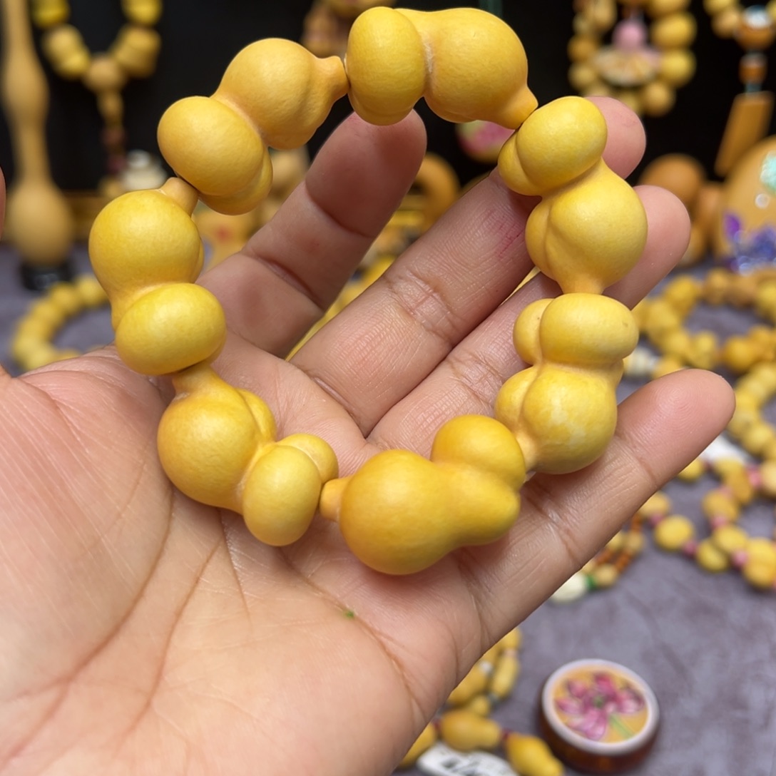 E***a草里金金蟾手串7颗