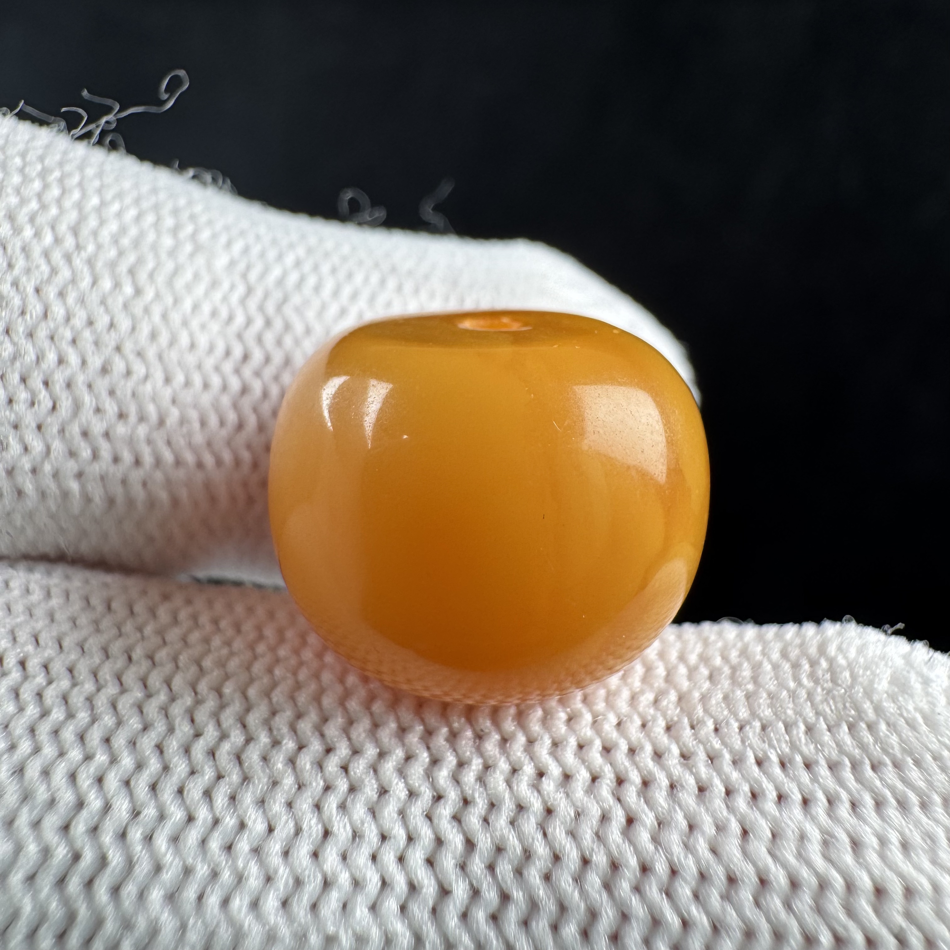 A67-22天然原矿蜜蜡 鸡油红墩子 14.8*11.6mm支持复检