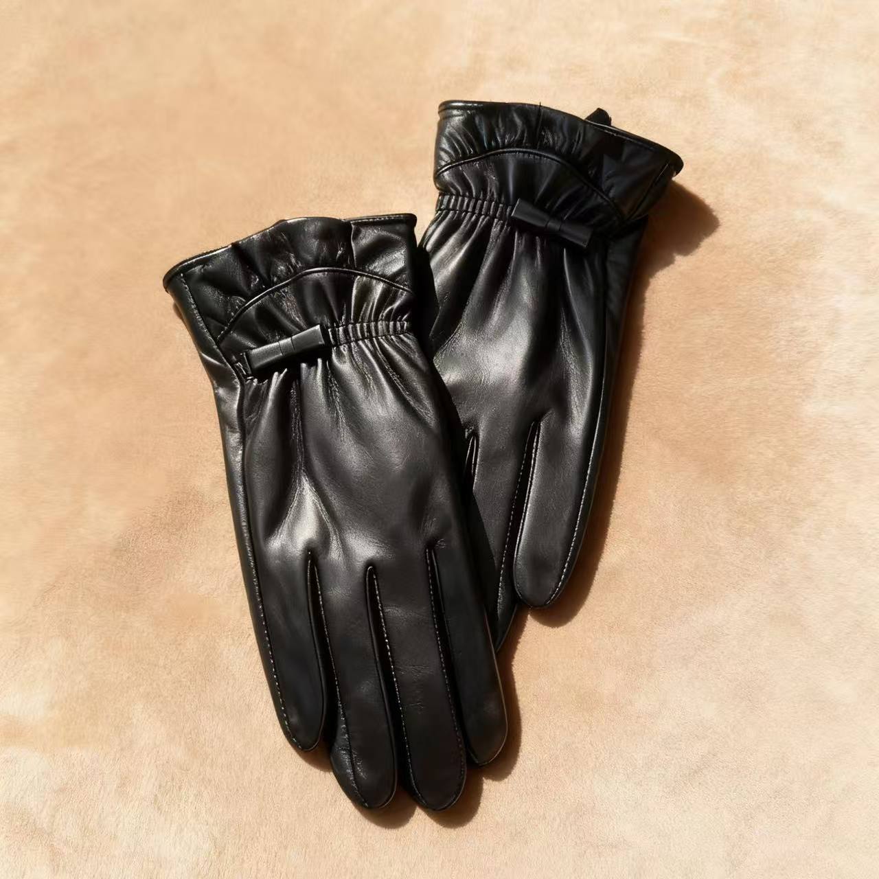 触屏保暖皮手套小羊皮真皮手套女士秋冬季加绒保暖修手纯皮时尚