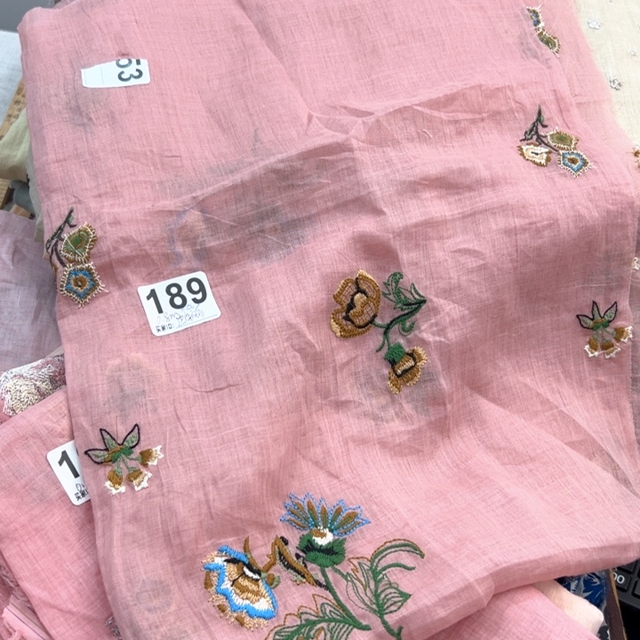 麻189粉色纯苎麻刺绣0.8*0.7米瑕疵