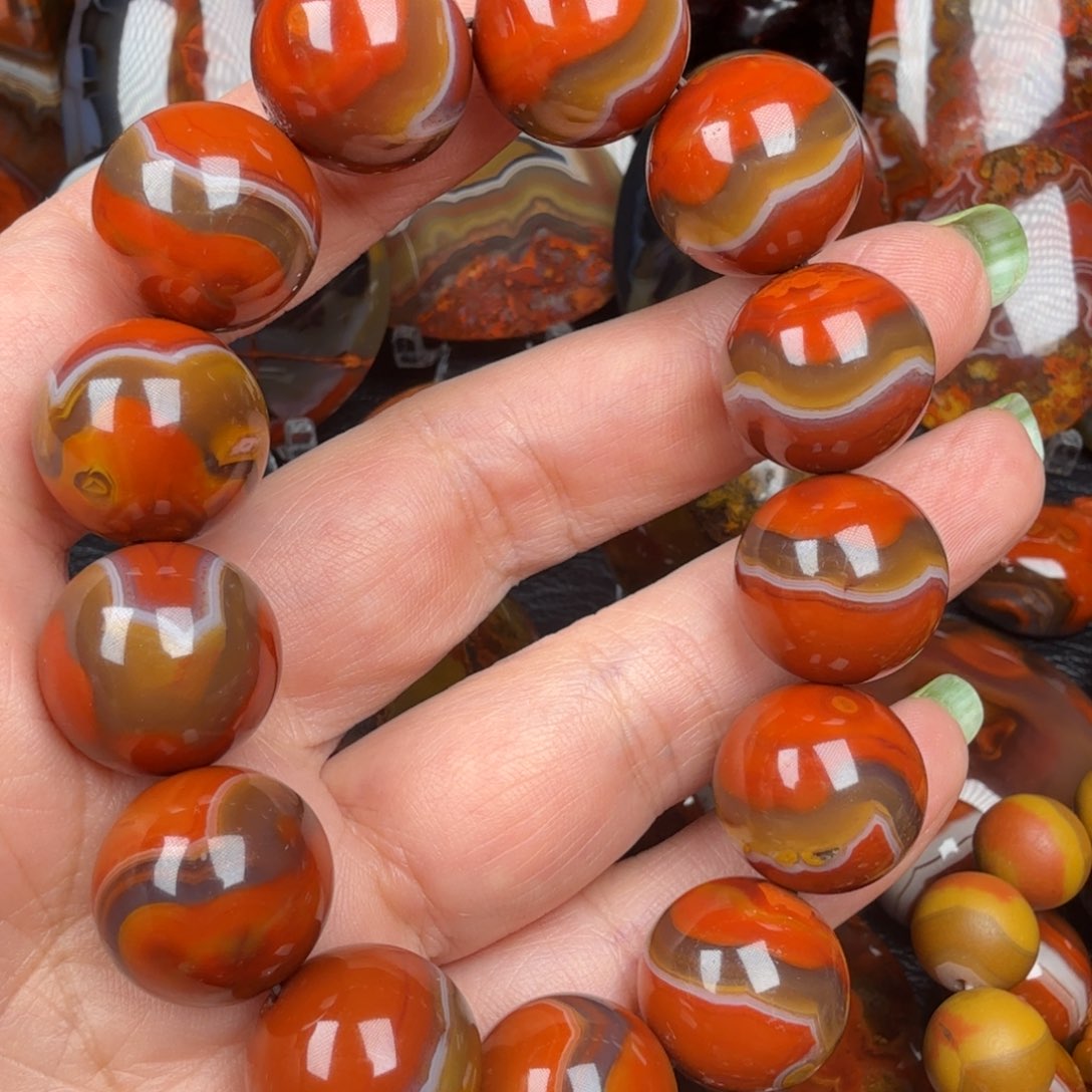 玛瑙/玉髓手串未镶嵌驕*