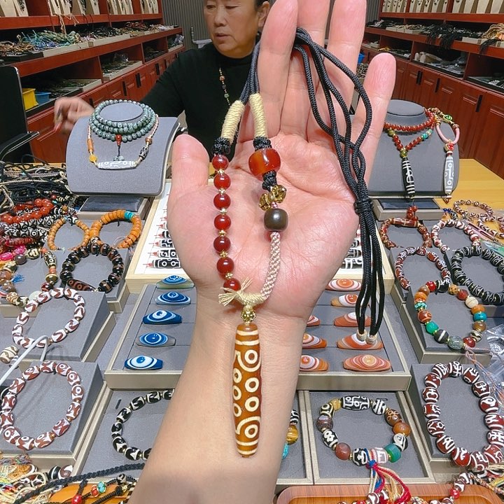 未镶嵌玛瑙/玉髓珠宝奇石